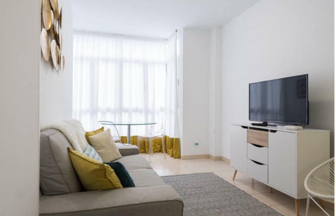 Stylish Apartment In Canteras Beach Las Palmas Exterior photo