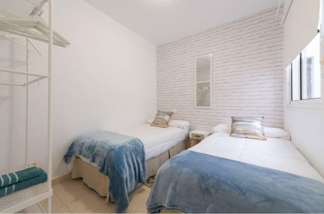 Stylish Apartment In Canteras Beach Las Palmas Exterior photo