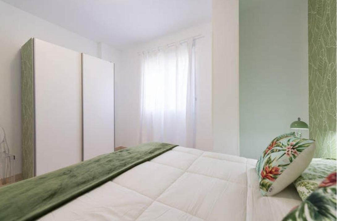 Stylish Apartment In Canteras Beach Las Palmas Exterior photo